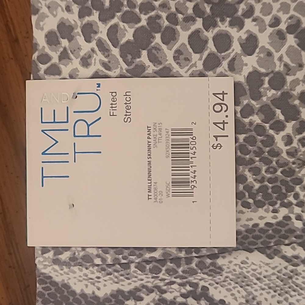 Pants - Picture 2 of 4